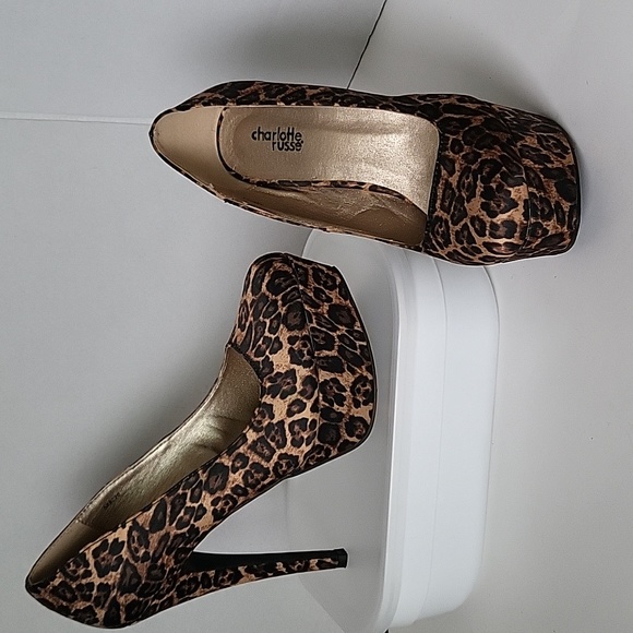 Charlotte Russe Shoes - EUC Charlotte Russe Leopard Print Platform Stilettos